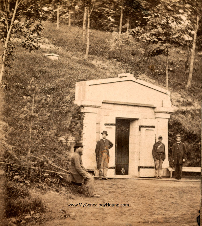 Springfield, Illinois, Abraham Lincoln, Public Receiving Tomb, Oak Ridge Cemetery, 1865, historic photo