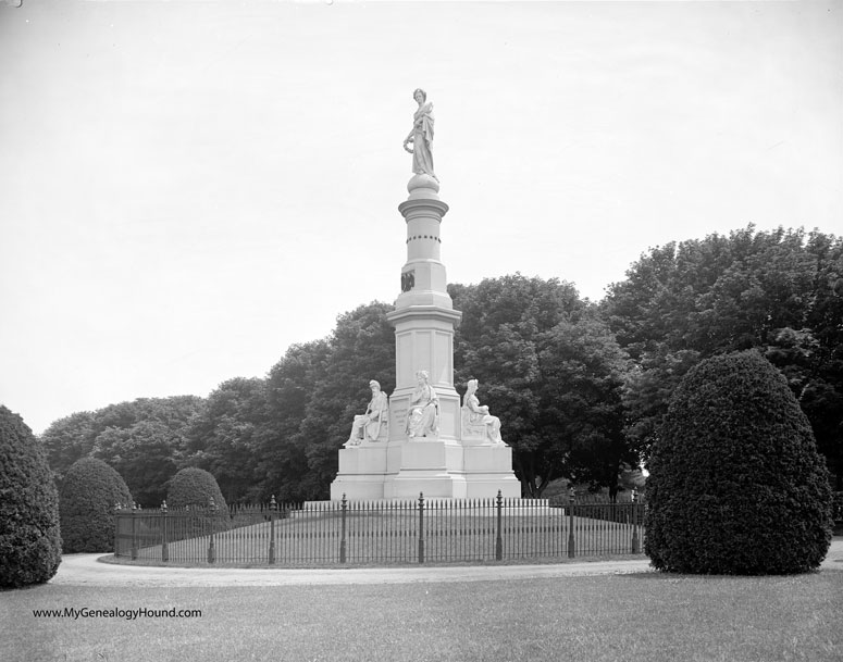 The Soldiers' National Monument in the Gettysburg, Pennsylvania National Military Park as it appeared in 1903 in a photo by Detroit Publishing Co. 