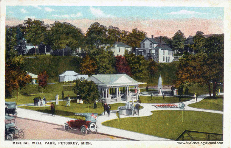 Petoskey, Michigan, Mineral Well Park, vintage postcard photo
