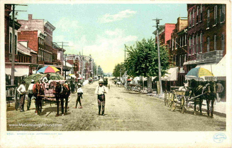 Jefferson City, Missouri, Street View vintage postcard, historic photo