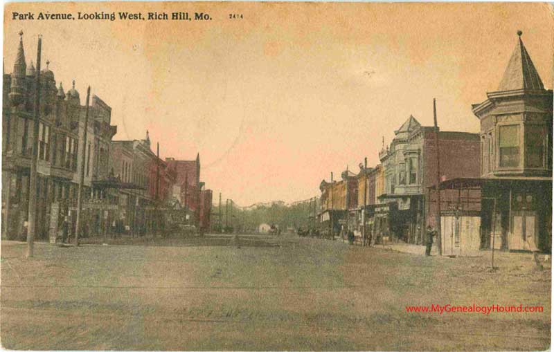 Rich Hill, Missouri Park Avenue Looking West vintage postcard, photo, historic, antique