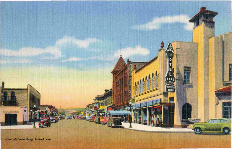 Las Vegas, New Mexico, Douglas Avenue looking West, Meadows Hotel, vintage postcard photo